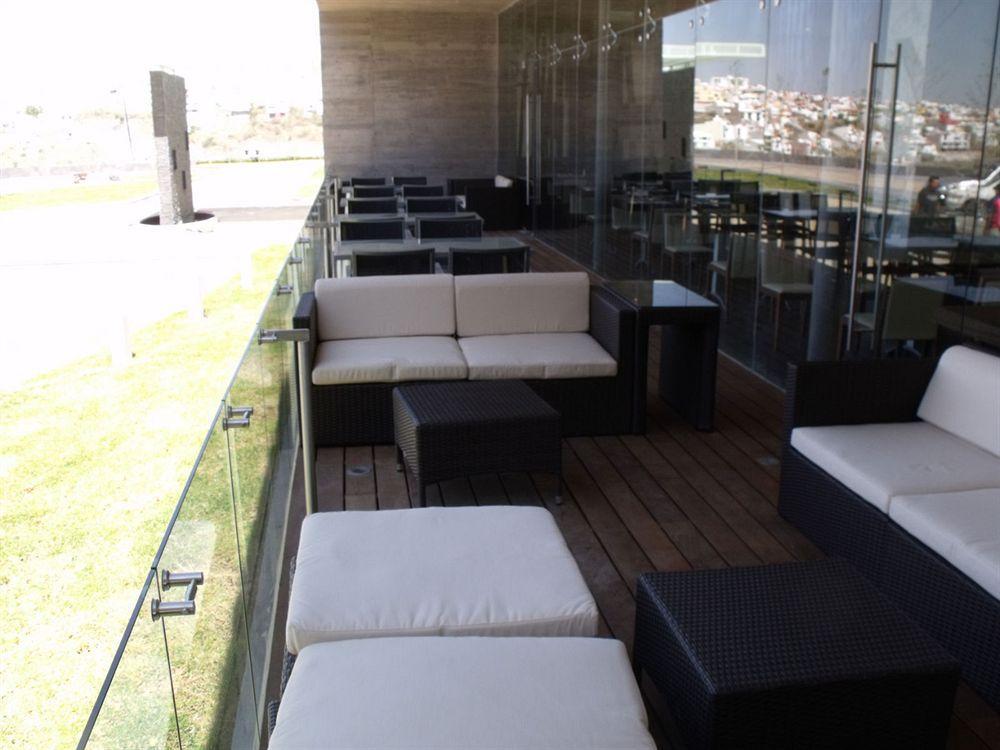 Casa Inn Premium Hotel Queretaro Miranda Dış mekan fotoğraf The Sky Bar