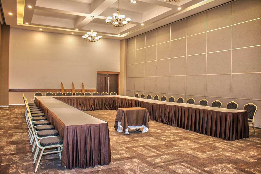 Casa Inn Premium Hotel Queretaro Miranda Konforlar fotoğraf Meeting room